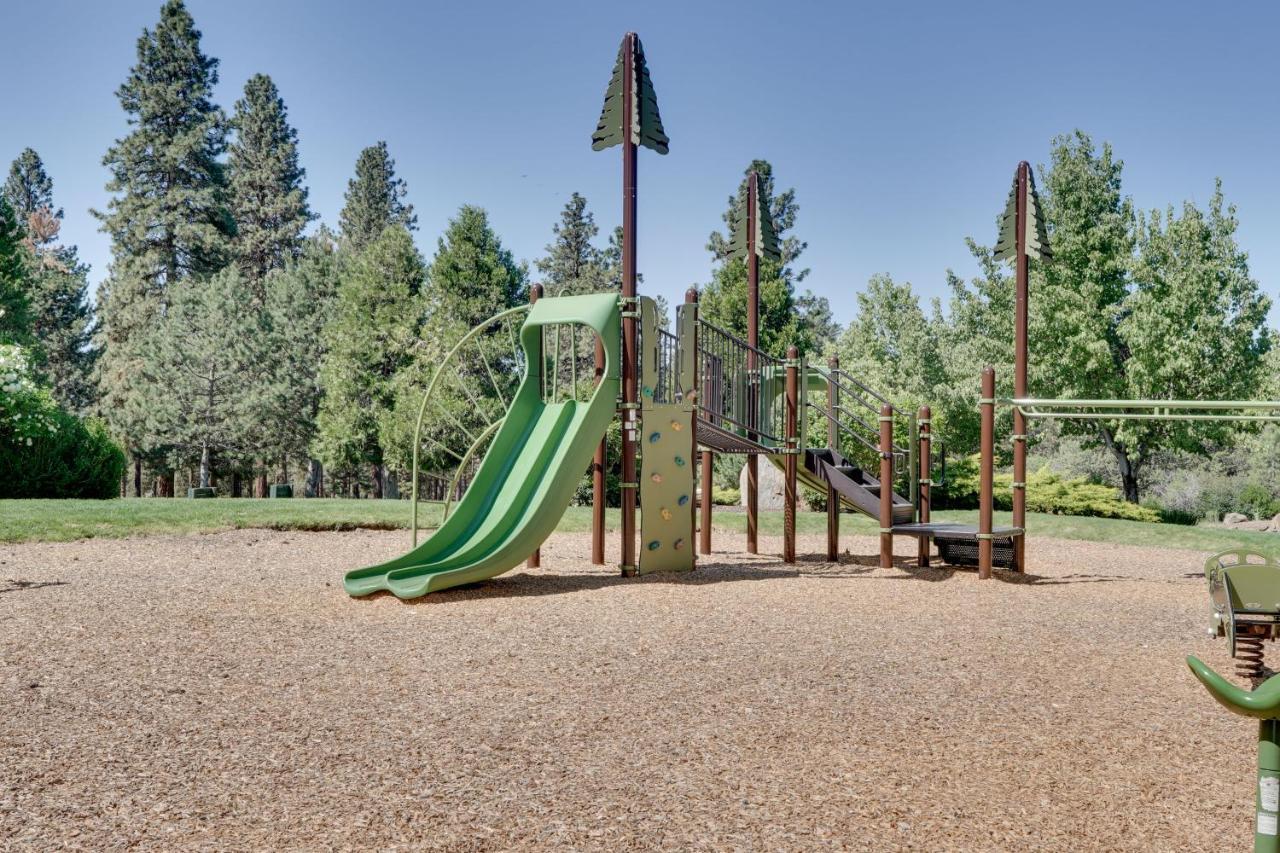 Klamath Falls Getaway With Pool And Hot Tub Access! Exterior photo