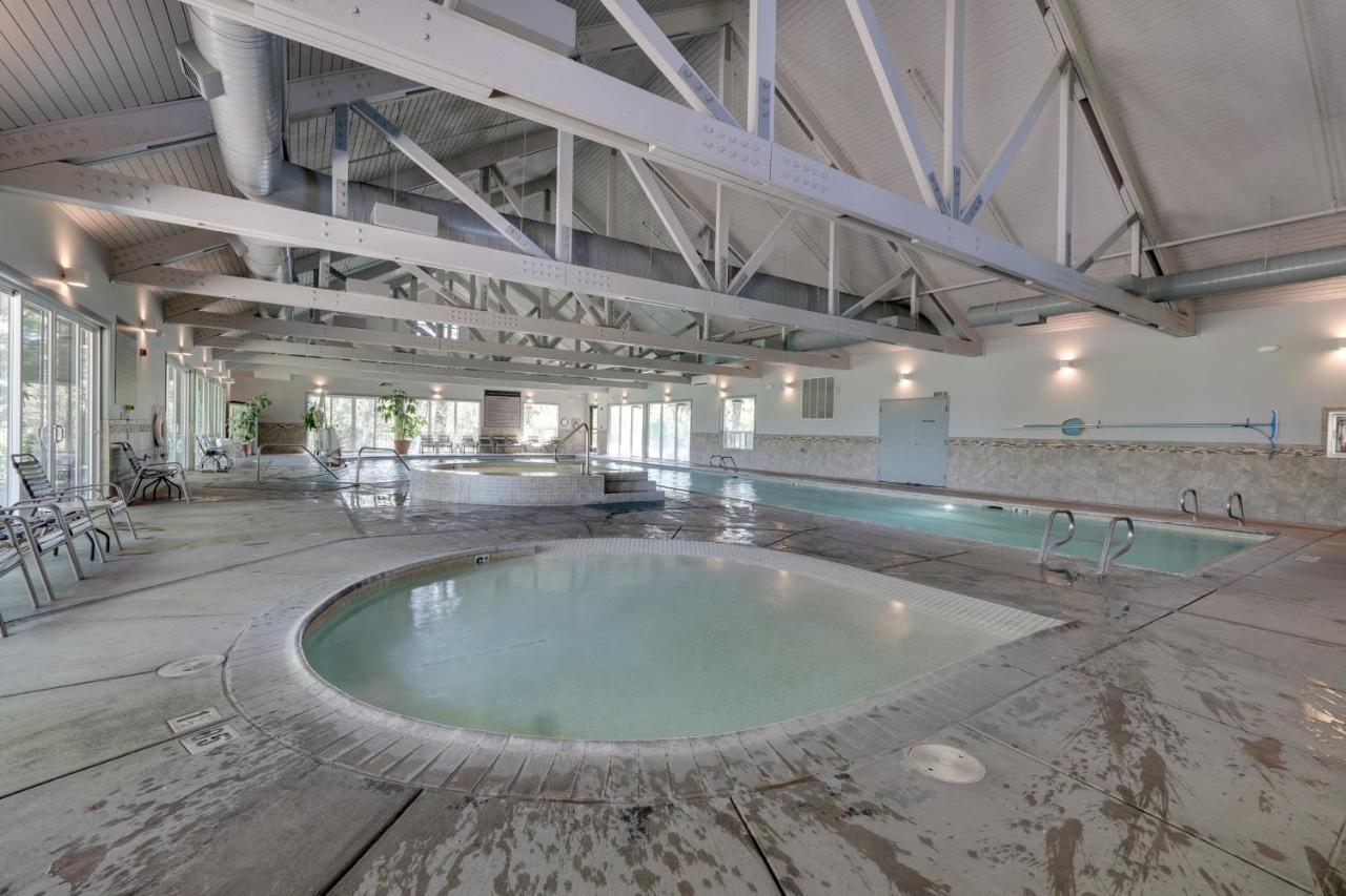 Klamath Falls Getaway With Pool And Hot Tub Access! Exterior photo